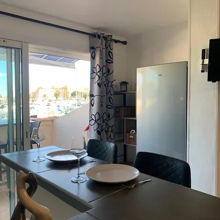 Apartment 655 2 Pers Port Soleil Tres Jolie Vue Sur Le Port Agde